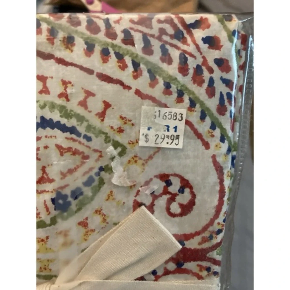 Pier 1 Pillow Sham Pair‎ Standard Size Paisley Red Green Couvre-oreiller NEW